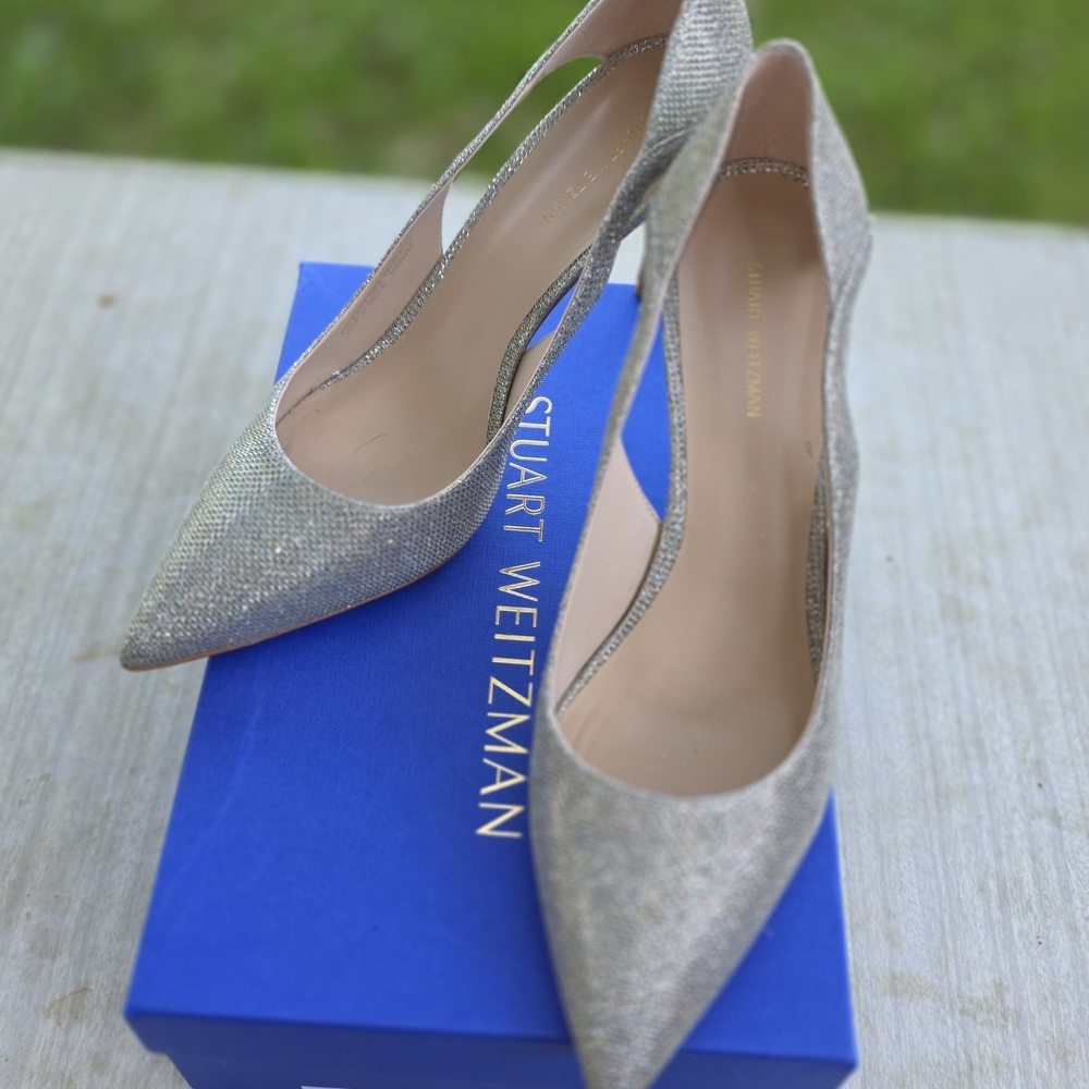 Stuart Weitzman Silver Glitter Pointed Cutout Pump Size 10,5 Like New.
